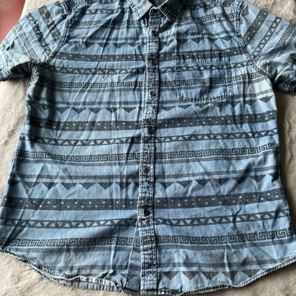 21men Denim Blue Geometric Shirt